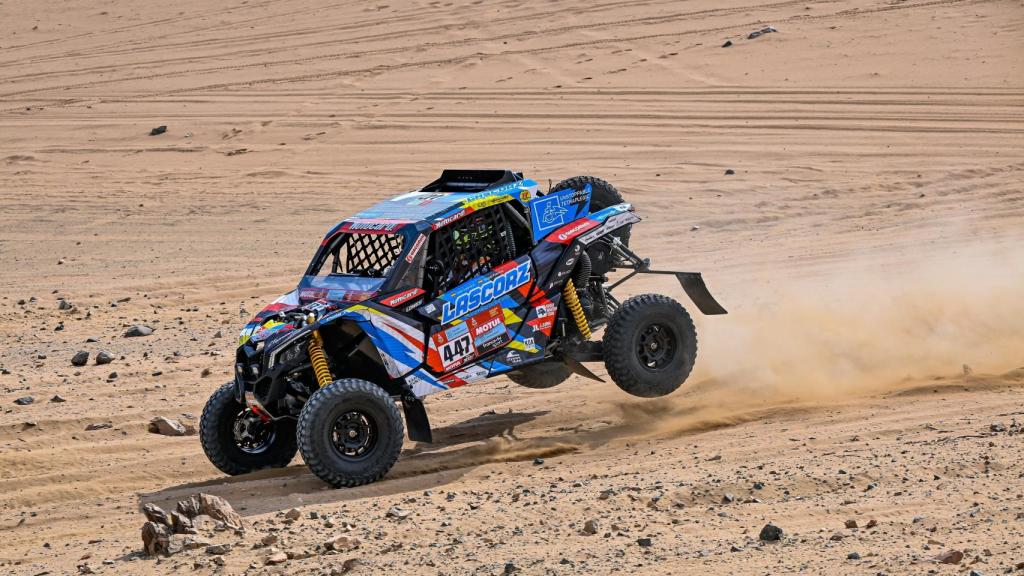 Joan Lascorz durante una etapa del Rally Dakar 2021