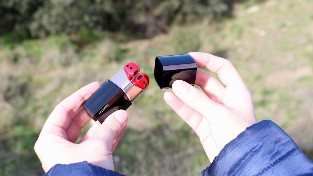 Huawei FreeBuds Lipstick