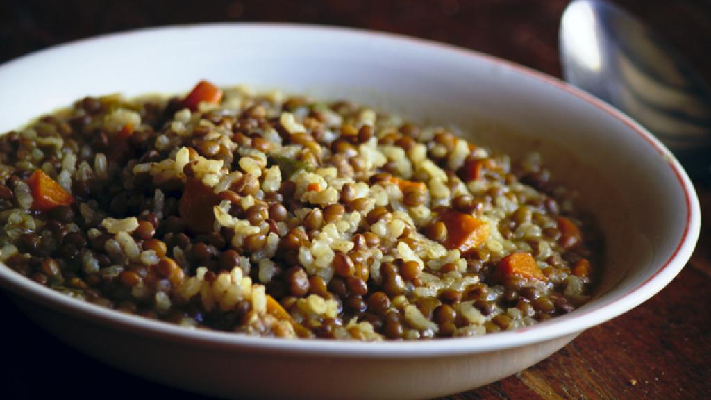 Lentejas con arroz, la receta perfecta