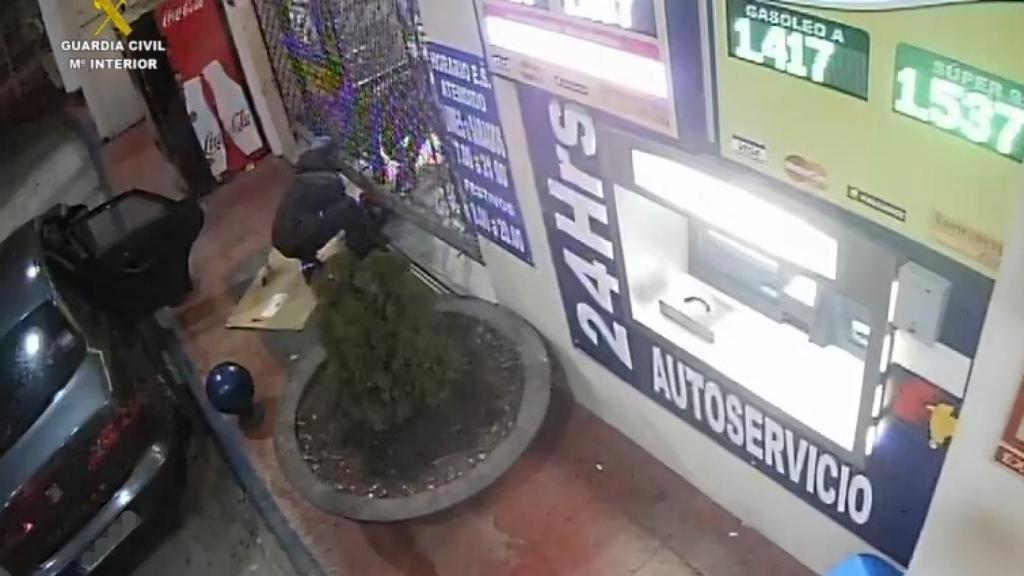 Imagen de uno de los robos cometidos por la banda ahora desarticulada.