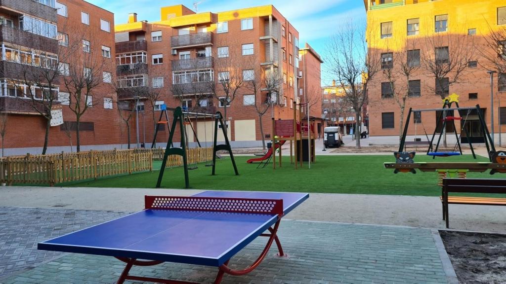 Aspecto que presenta la plaza de la Fuente del Cántaro tras su remodelación