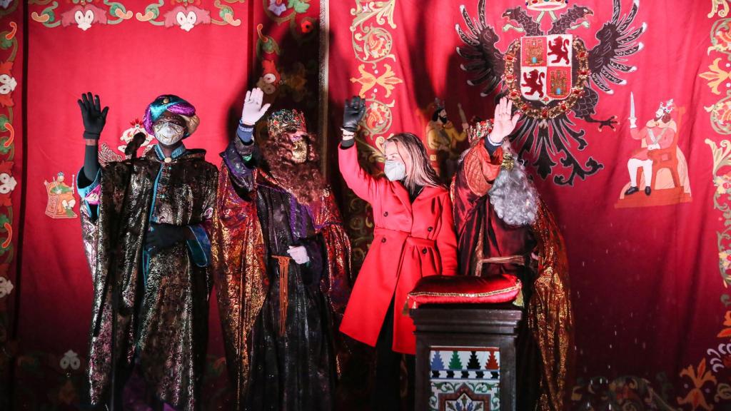 MIlagros Tolón junto a los Reyes Magos.
