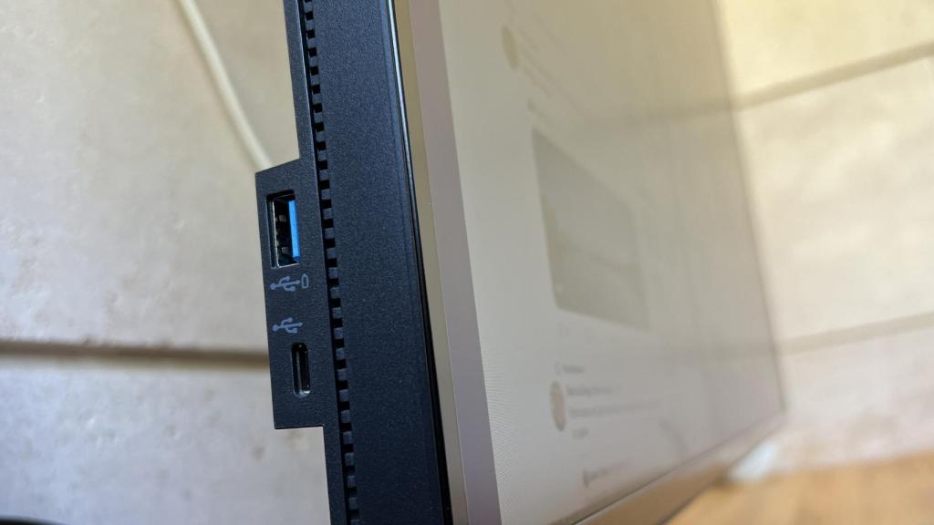 Dell UltraSharp 43: U4320Q