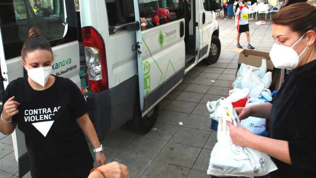 Recogida de alimentos en la San Silvestre de Ponteareas.