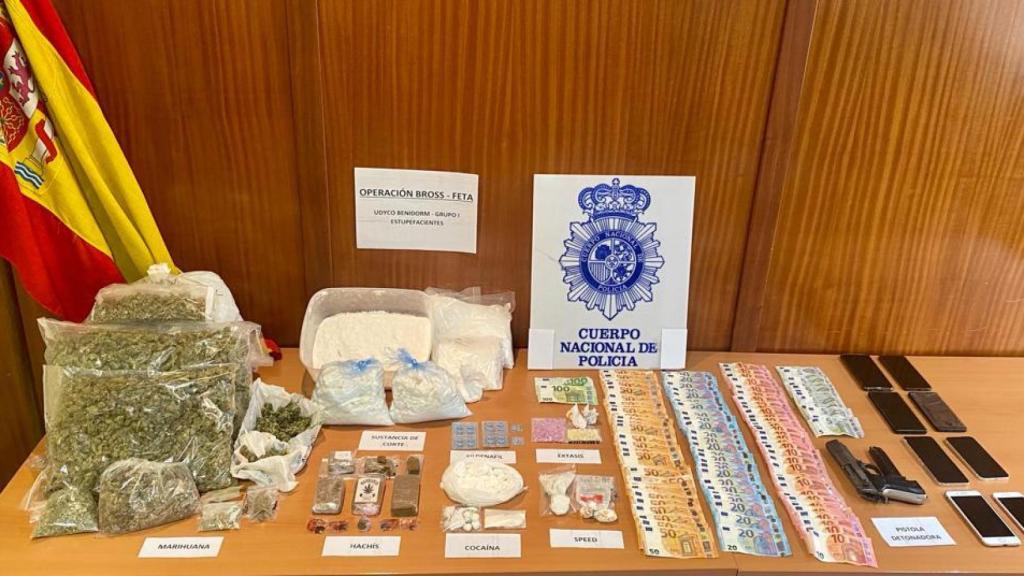 Material encontrado en los registros de la Policía.