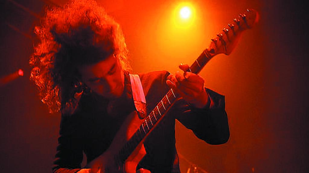 Albert Hammond Jr. (The Strokes)