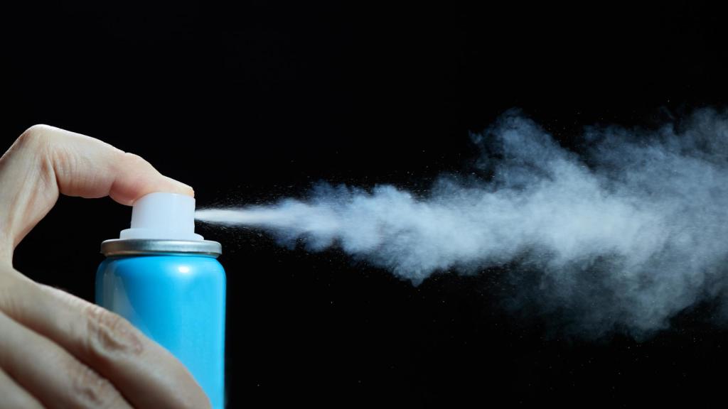 Imágenes como esta se utilizaron en los 80 para concienciar del problema de los aerosoles.