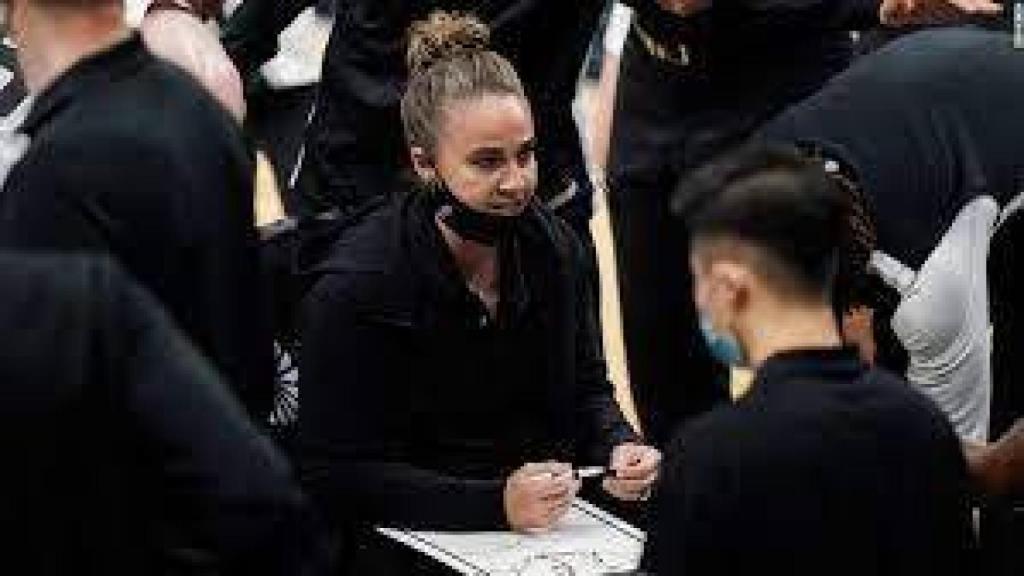 Becky Hammon, en un partido de la NBA.