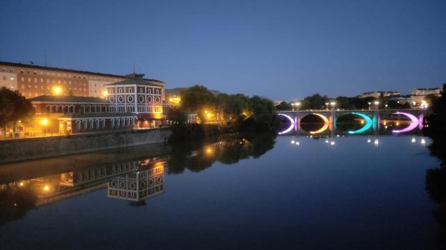 Logroño, durante la primera noche de este año 2022. FOTO: Ayuntamiento de Logroño.