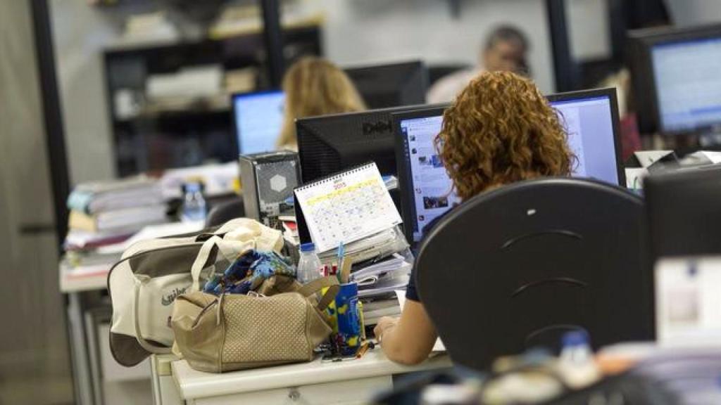Un grupo de personas durante su jornada de trabajo.