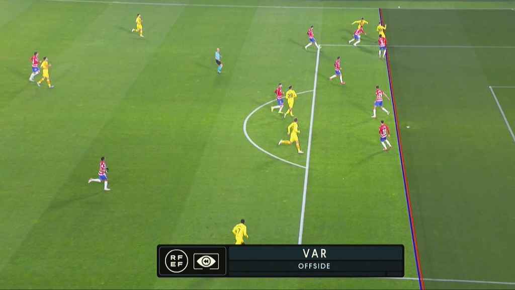 El fuera de juego de Gavi en el gol anulado a Luuk de Jong frente al Granada.