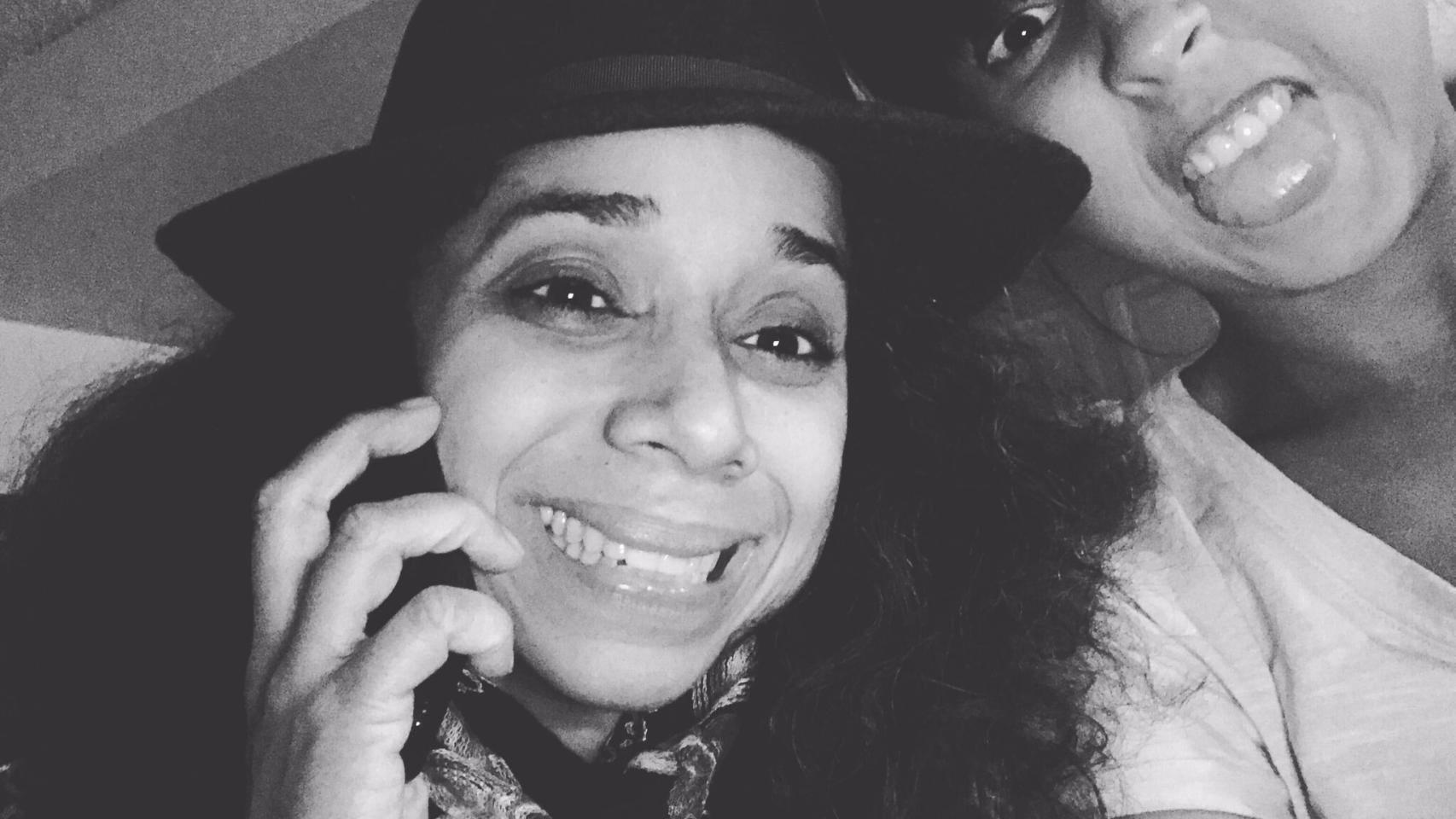 Julissa Reynoso, nueva embajadora de EE.UU. en España y Andorra, junto a su hermana pequeña, Jessica.