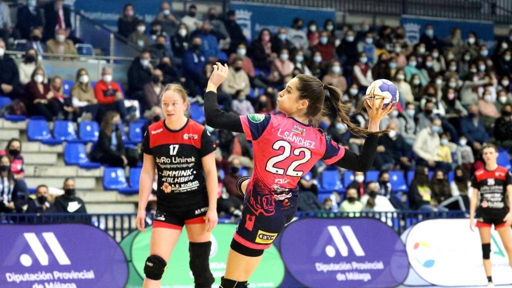 Lanzamiento del Costa del Sol Málaga frente al JuRo Unirek.