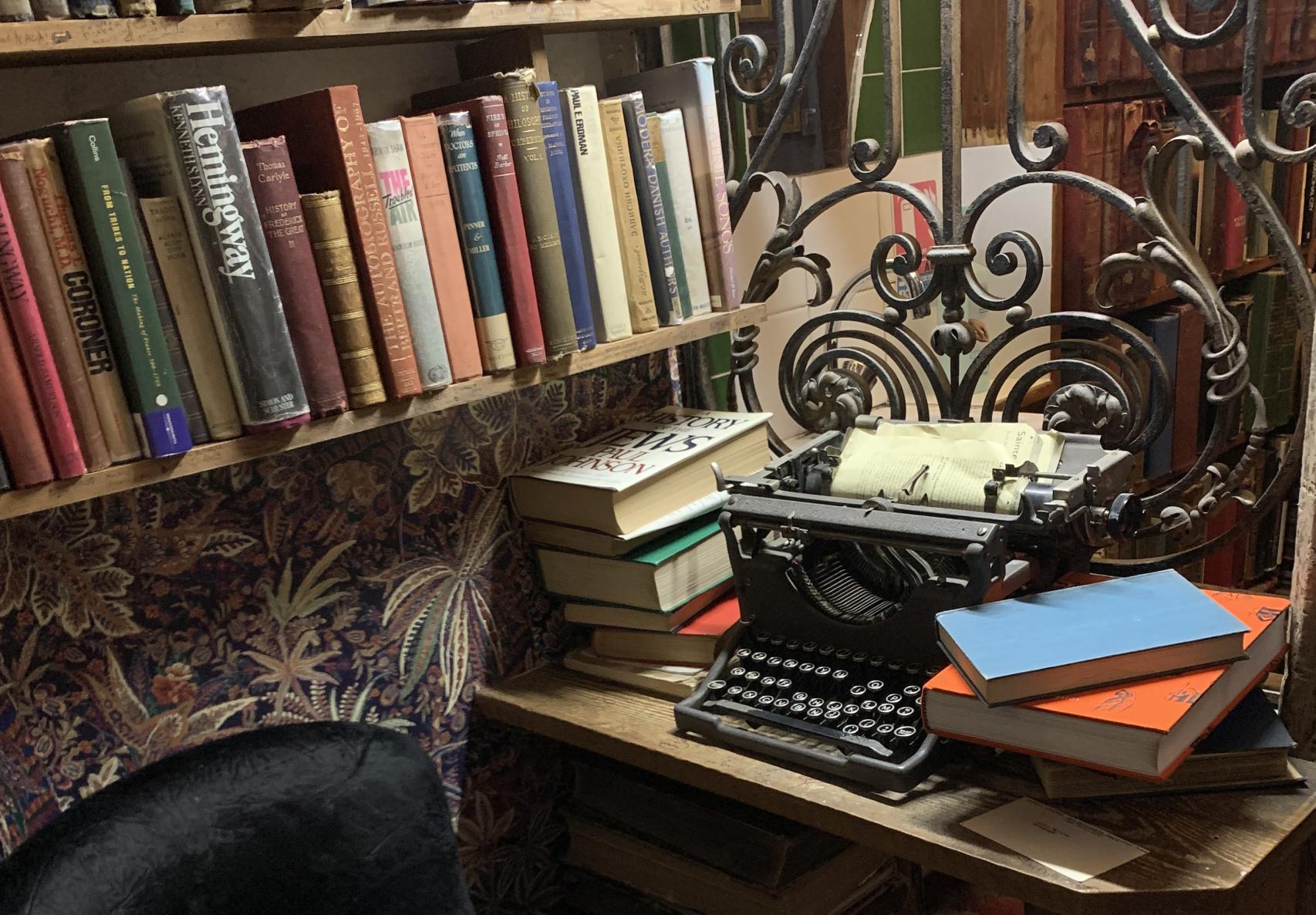 Rincón de escritura en la librería Shakespeare & Co.