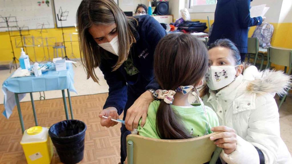 La Comunidad Valenciana retoma el curso escolar a la cola de vacunación infantil en España.