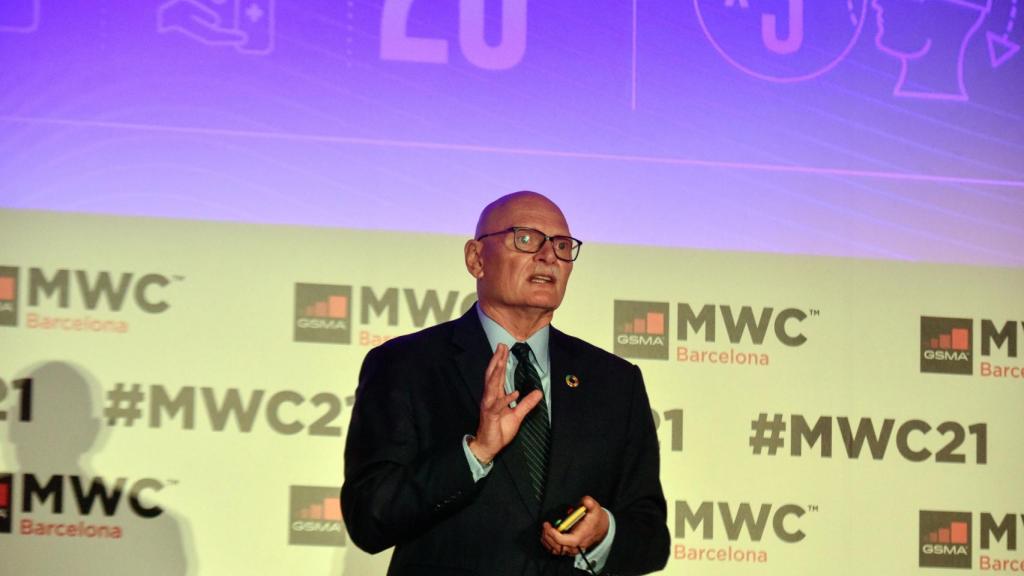 El director general de la GSMA Limited, John Hoffman, durante la rueda de prensa sobre las novedades del MWC 2021