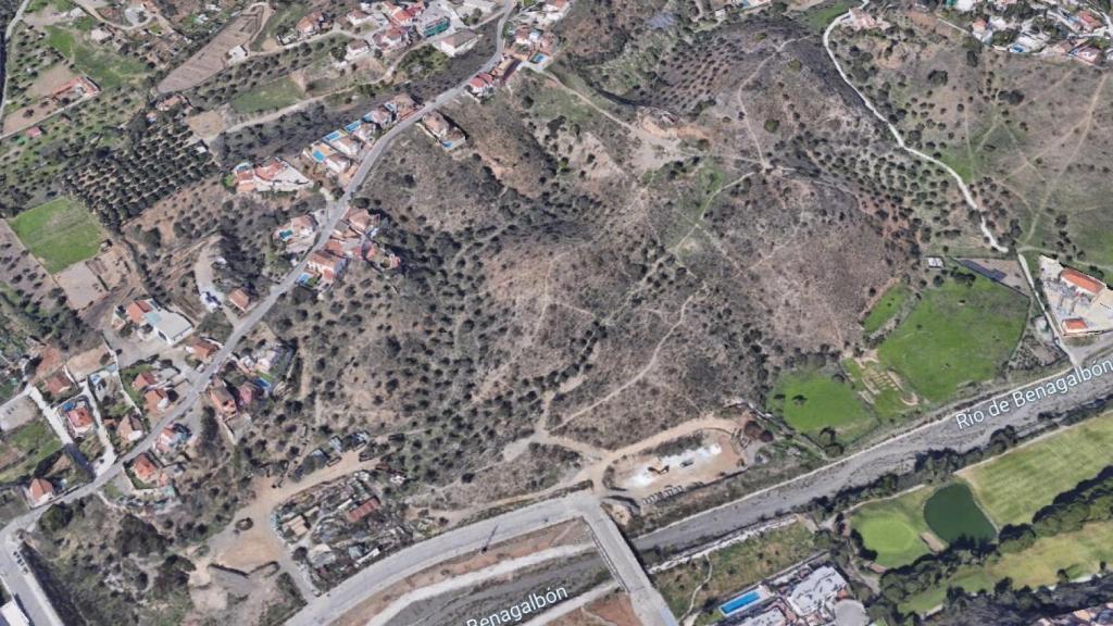 Vista de los terrenos de Torre de Benagalbón donde se proyecta el parque.