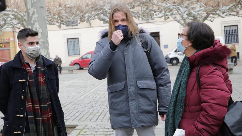 Pablo Fernández, Isabel Reguilón y Juan Manuel Escola