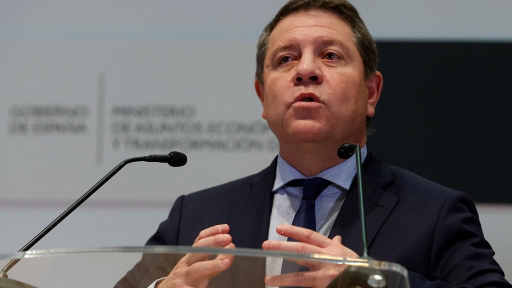 El presidente de la Junta de Castilla-La Mancha, Emiliano García-Page, durante la rueda de prensa.