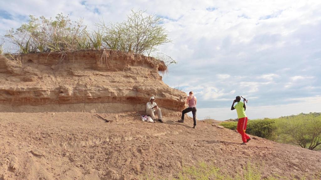 La investigación de los sustratos en Kibish.