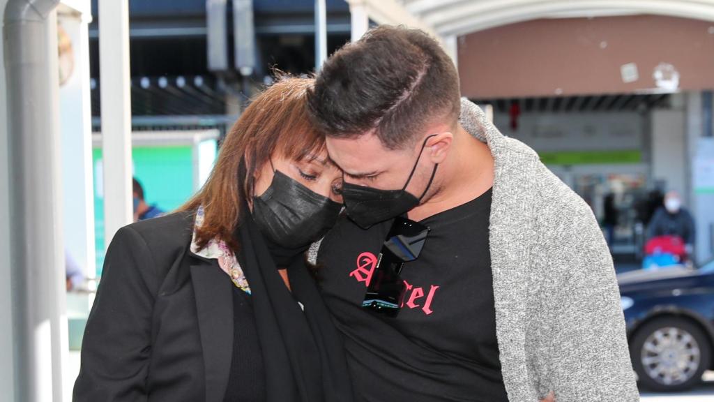 María Ángeles Grajal y su hijo, Jaboco Ostos, se han reencontrado en Madrid.