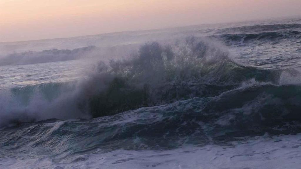 Olas en una imagen de archivo.