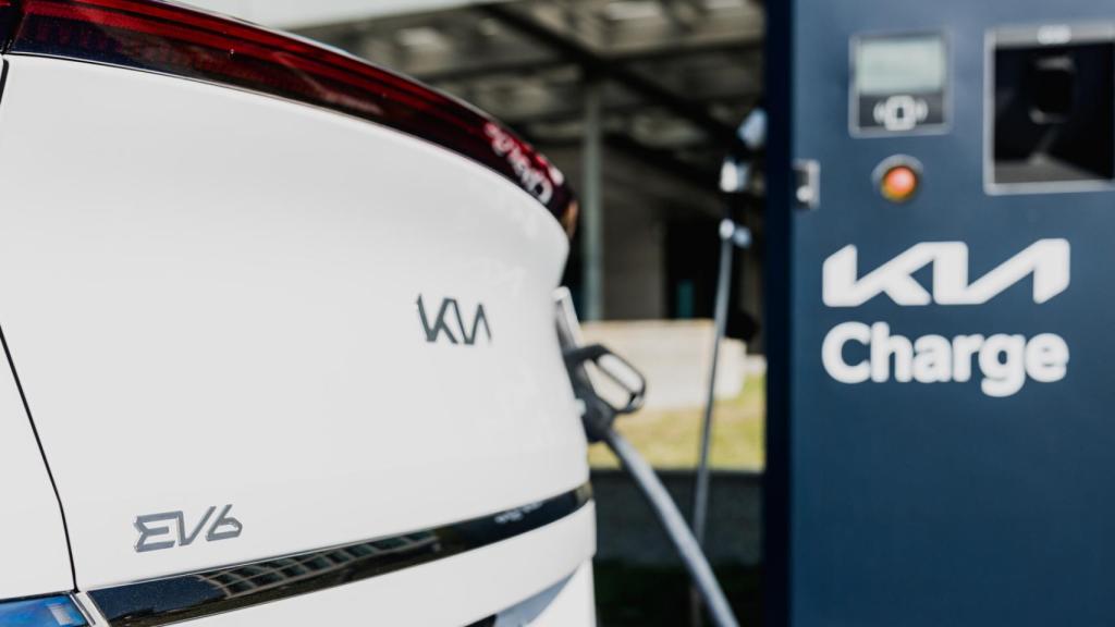 Las 10 razones por las que Rafa Nadal ya conduce un coche eléctrico