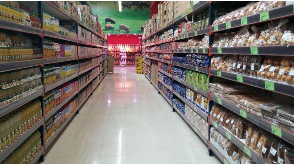 La cadena valenciana de supermercados Family Cash aterriza en Galicia con un centro en Lugo