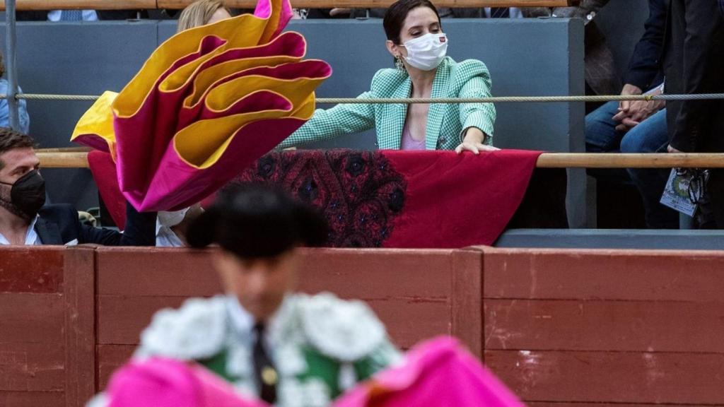 Ayuso, durante una corrida de toros en Las Ventas.