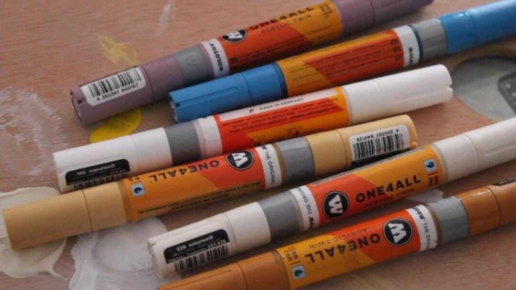 Imagen de los rotuladores que José Carlos usa para sus obras.