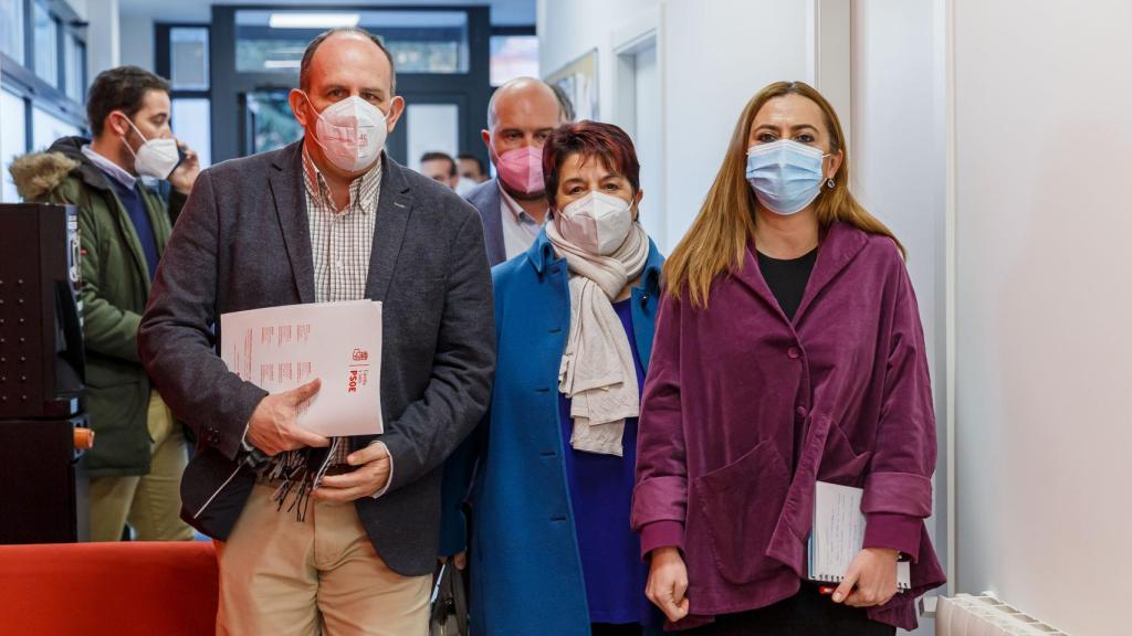 Virginia Barcones junto al secretario general del PSOE de Segovia José Luis Aceves