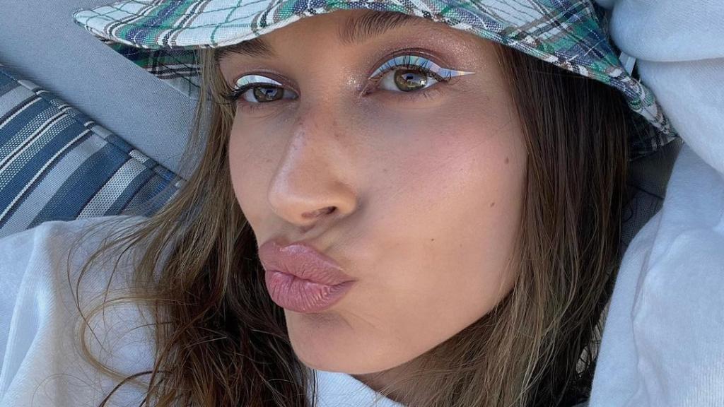 Hailey Bieber en una imagen de sus redes sociales.