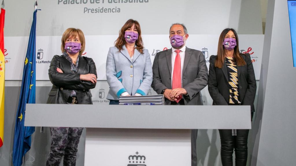 La Junta y la UCLM ponen en marcha la cátedra 'Clara Campoamor para favorecer la igualdad