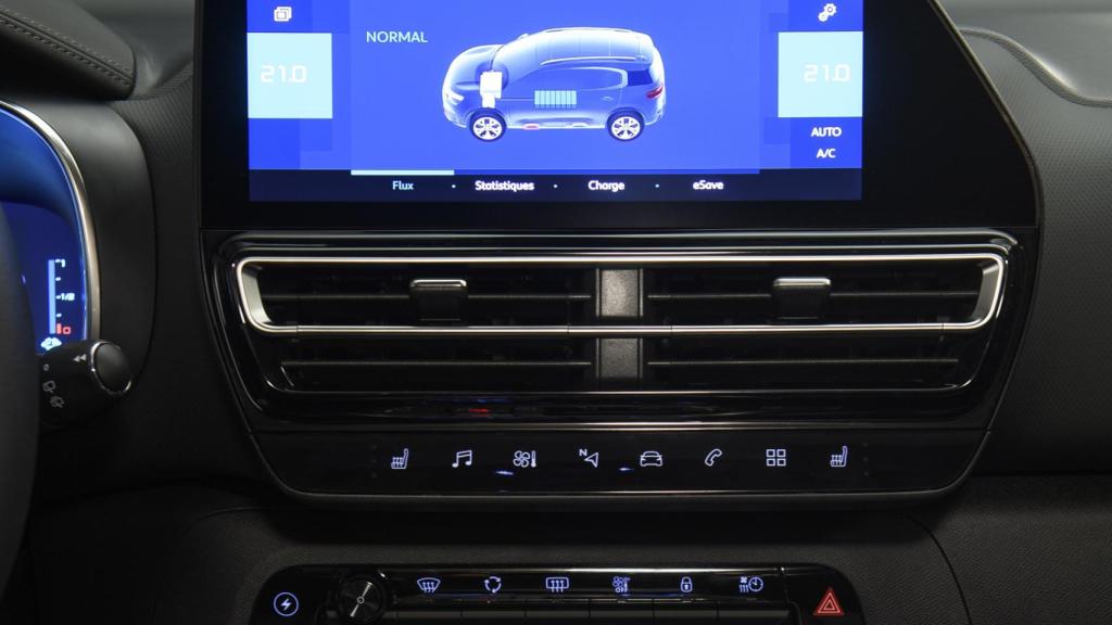 Pantalla central del Citroën C5 Aircross de 2022.