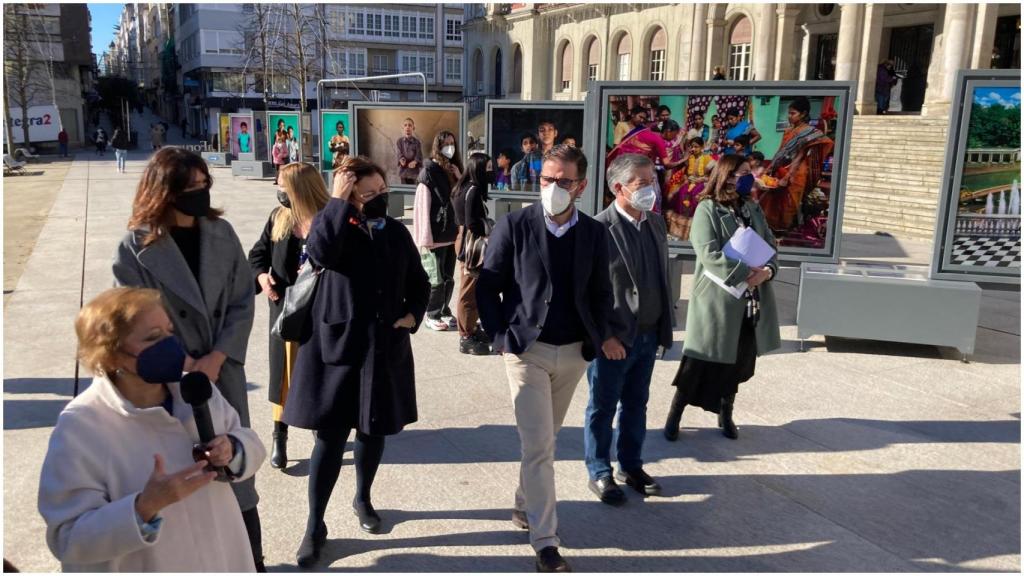 Inauguración de la muestra en Armas.