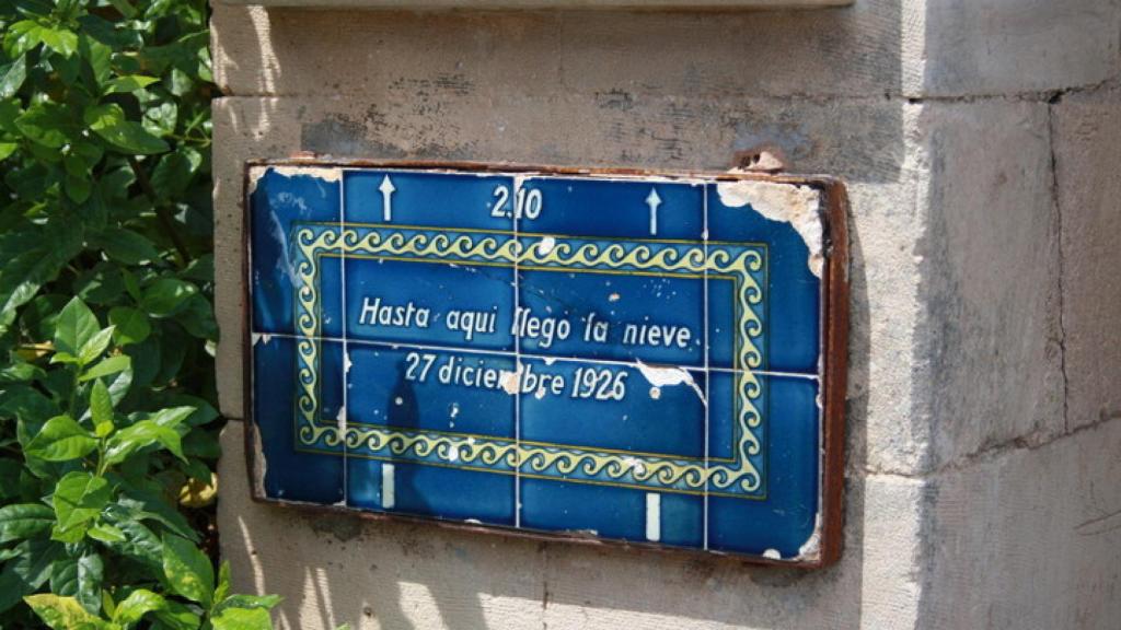 Cartel recordatorio de la gran nevada de Alicante en 1926.