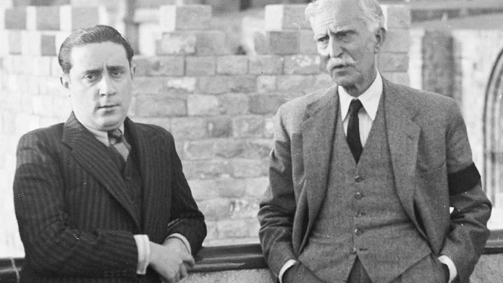 Josep Maria Planas i Martí (izquierda) tío del ministro de Agricultura, junto al presidente de la Generalitat Francesc Macià.