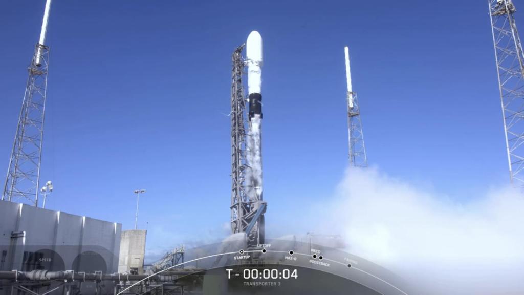 Imagen del lanzamiento de los primeros picosatélites españoles de FOSSA Systems a través de una nave de SpaceX, el pasado 13 de enero desde Cabo Cañaveral (EEUU).