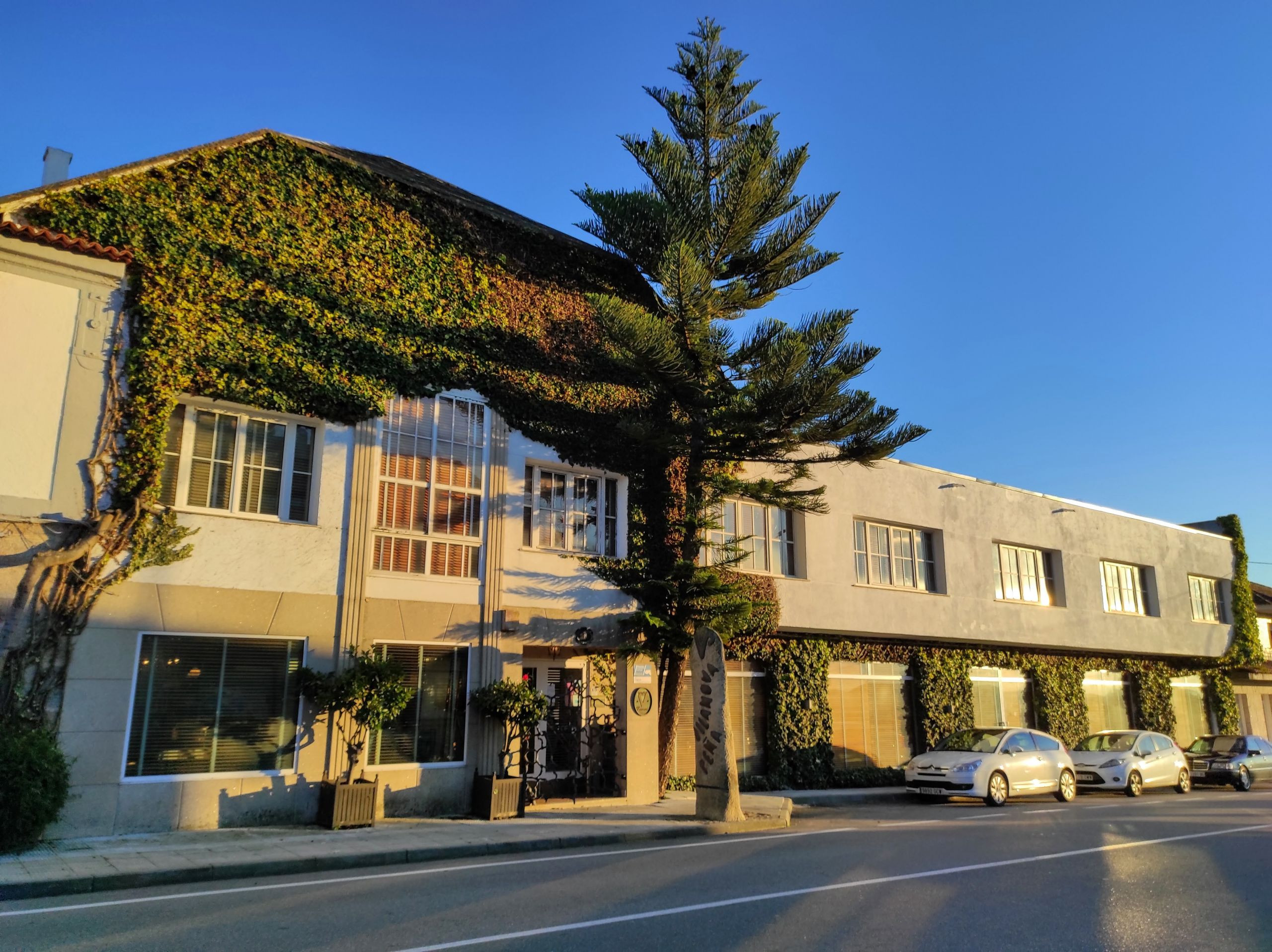 Tienda física en Ribadumia. Foto: Thalia García.