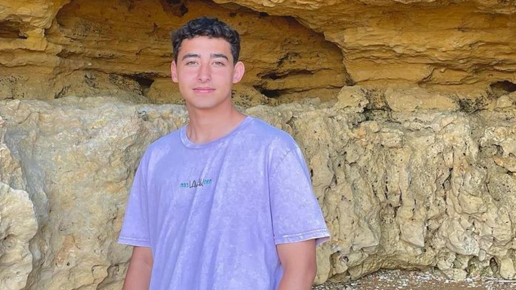 Imágenes del día: la foto de Juan, el hijo de Nuria Roca y Juan del Val, en un baño de la que todos hablan por este detalle