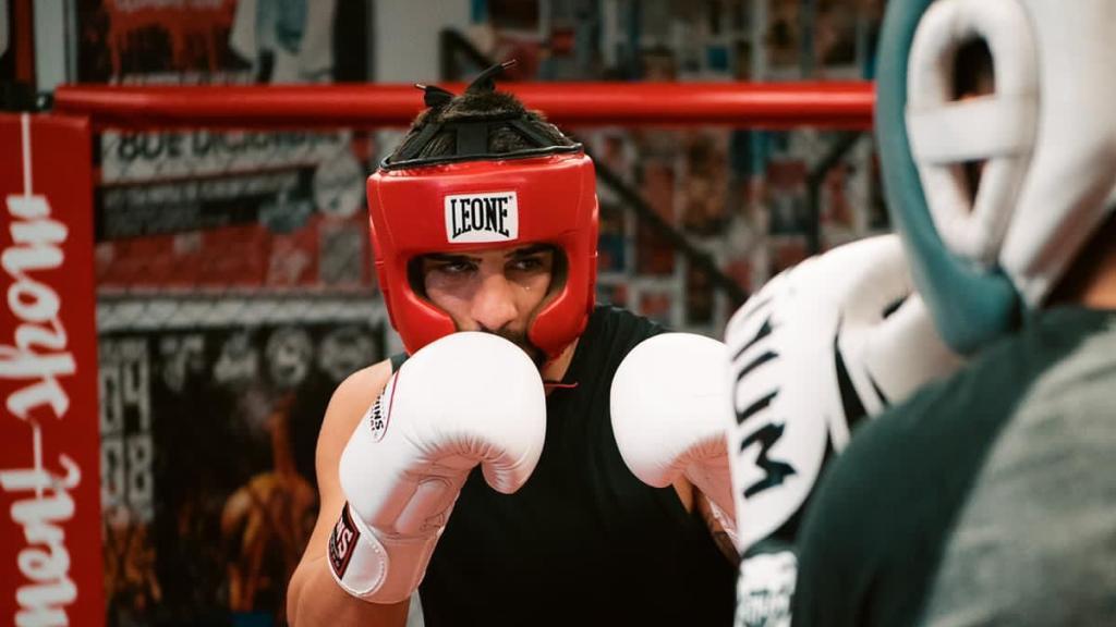 Ilia Topuria, entrenando en el Climent Club Alicante
