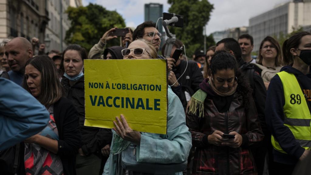 Protestas de los antivacunas en París.