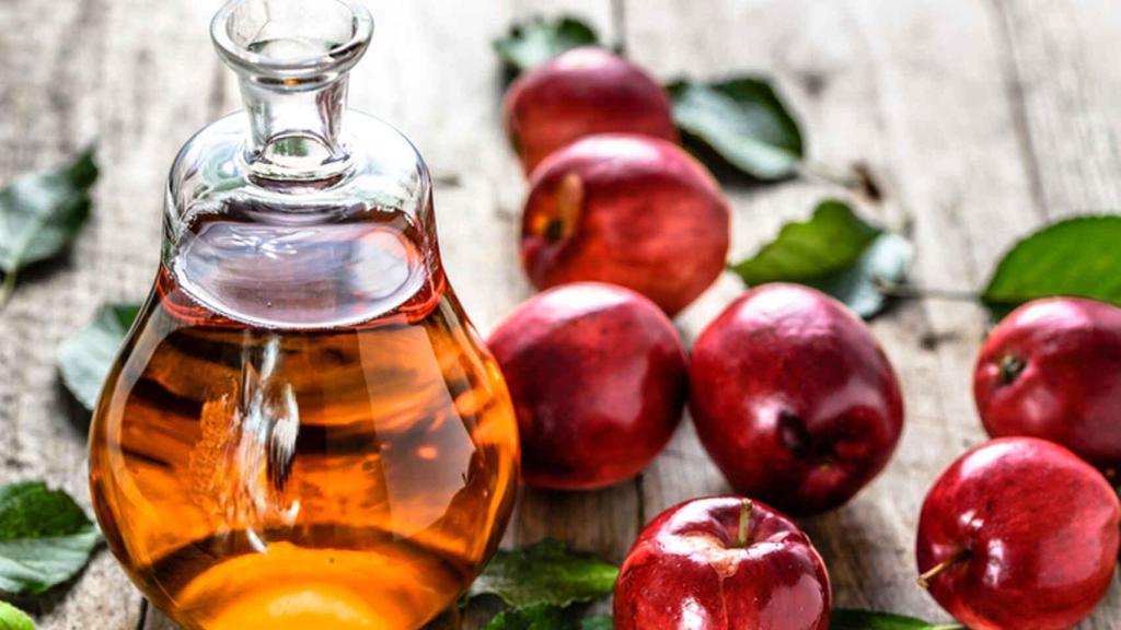 ¿Los gatos pueden tomar vinagre de manzana?