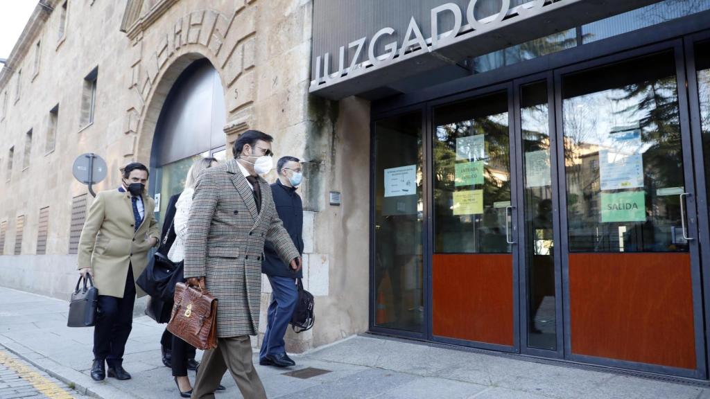 David Arranz  ICAL. Abogados y representantes del PP entran en el juzgado por el caso de las primarias en Cy (3)