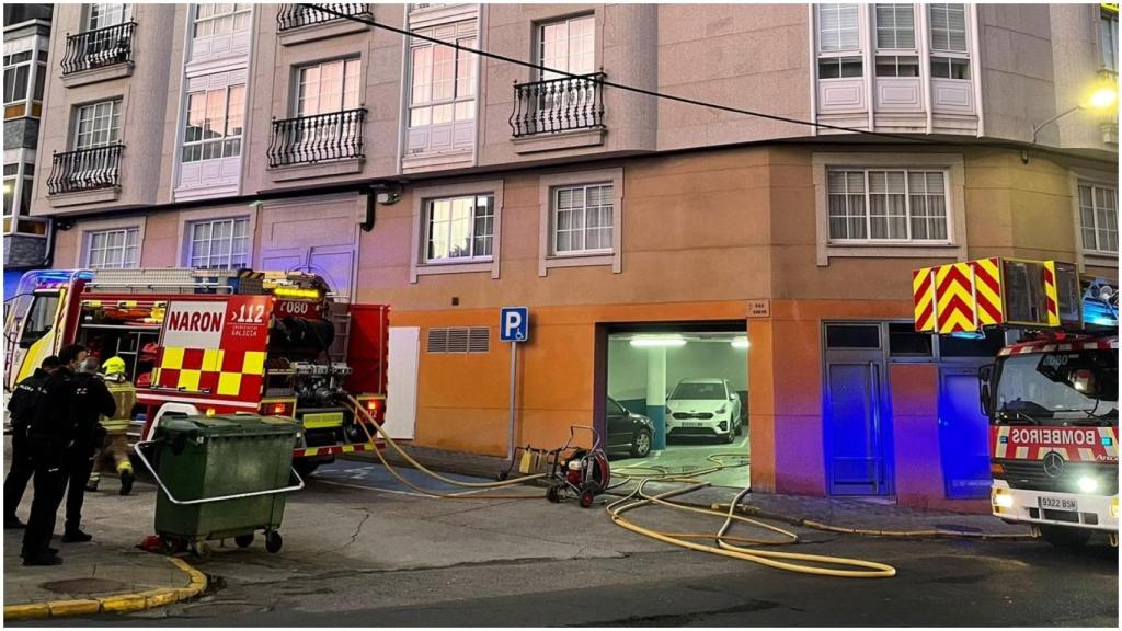 Efectivos en labores de extinción.