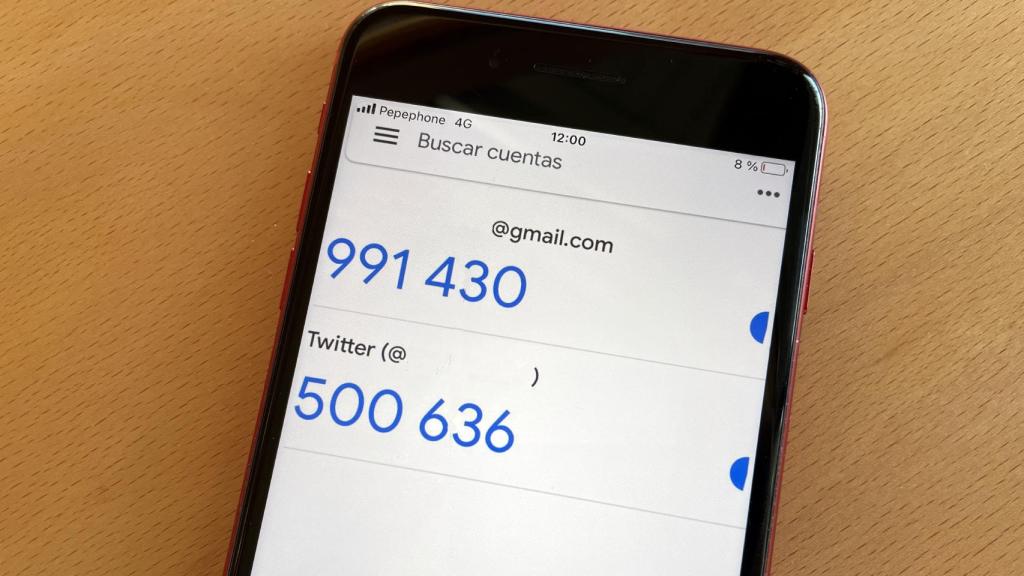 La app de Google Authenticator vinculada ya al correo de gmail.