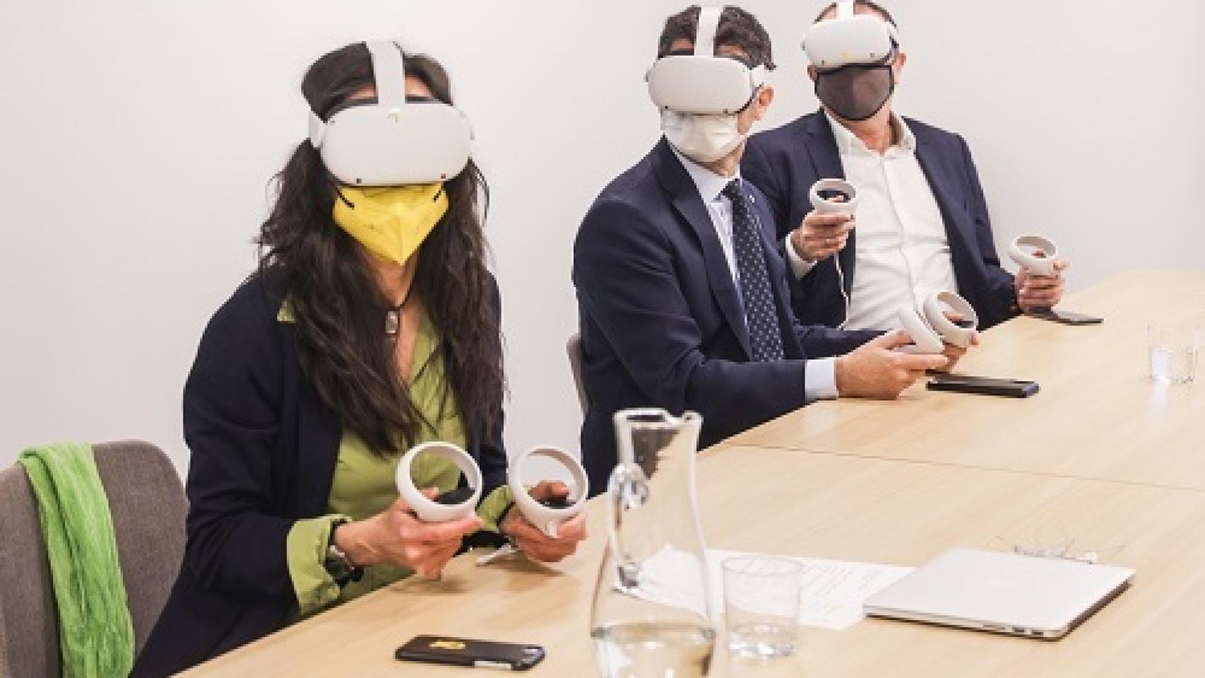 En el centro, Jordi Puigneró, ex vicepresidente y consejero de Políticas Digitales de la Generalitat, durante la rueda de prensa virtual.