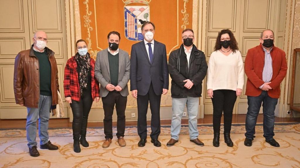 Reunión en el Ayuntamiento con las escuelas del español