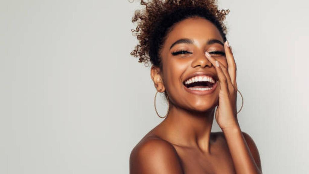 Elizabeth Arden tiene una base de maquillaje de cobertura modulable.