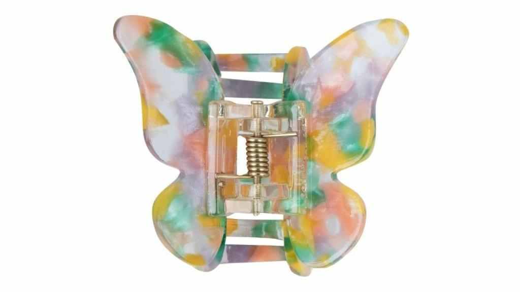 Pinza con forma de mariposa de You Are The Princess  en color 'soft'. Precio: 5,99 euros.